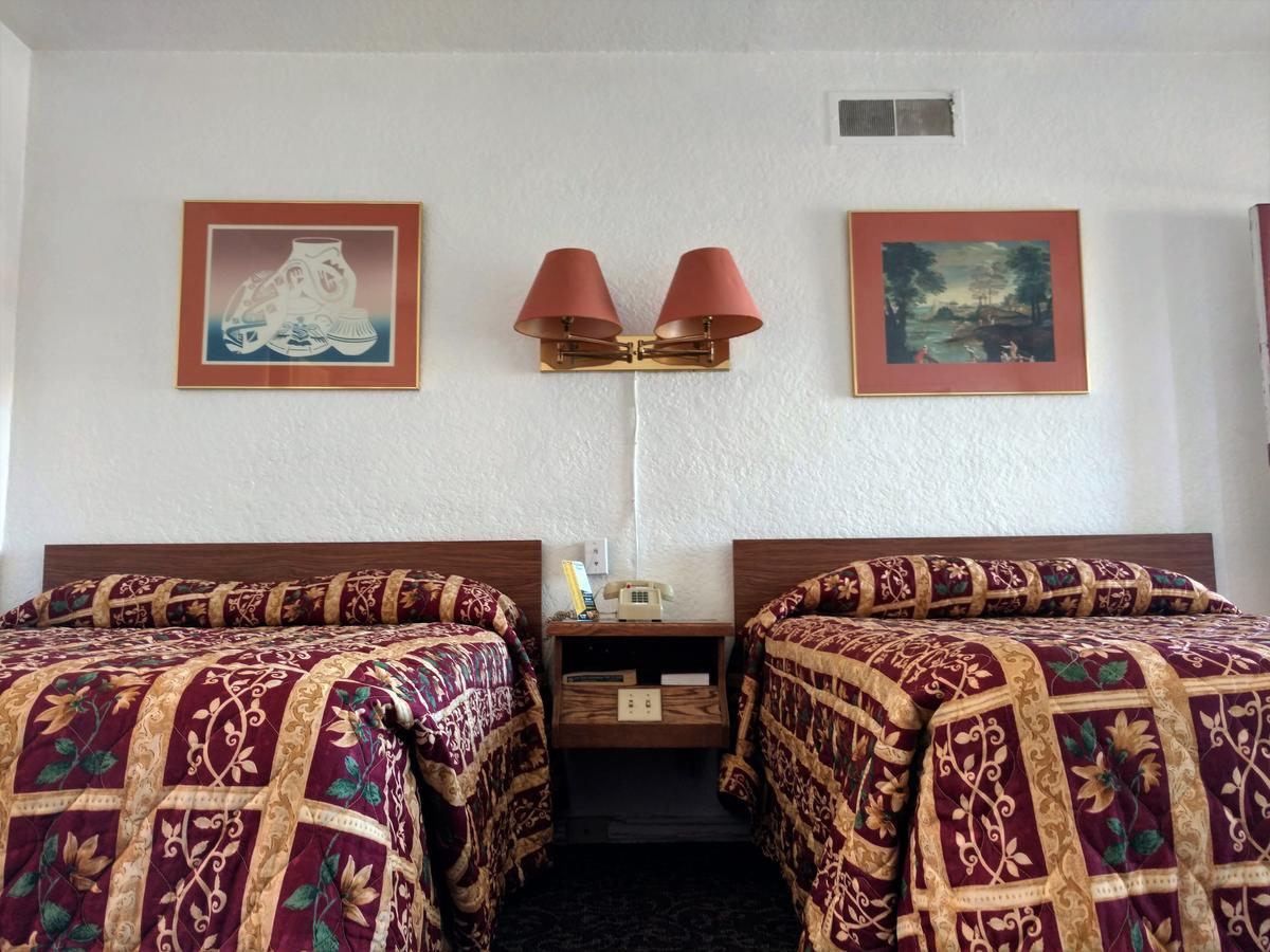 Highland Tower Motel ツーソン エクステリア 写真