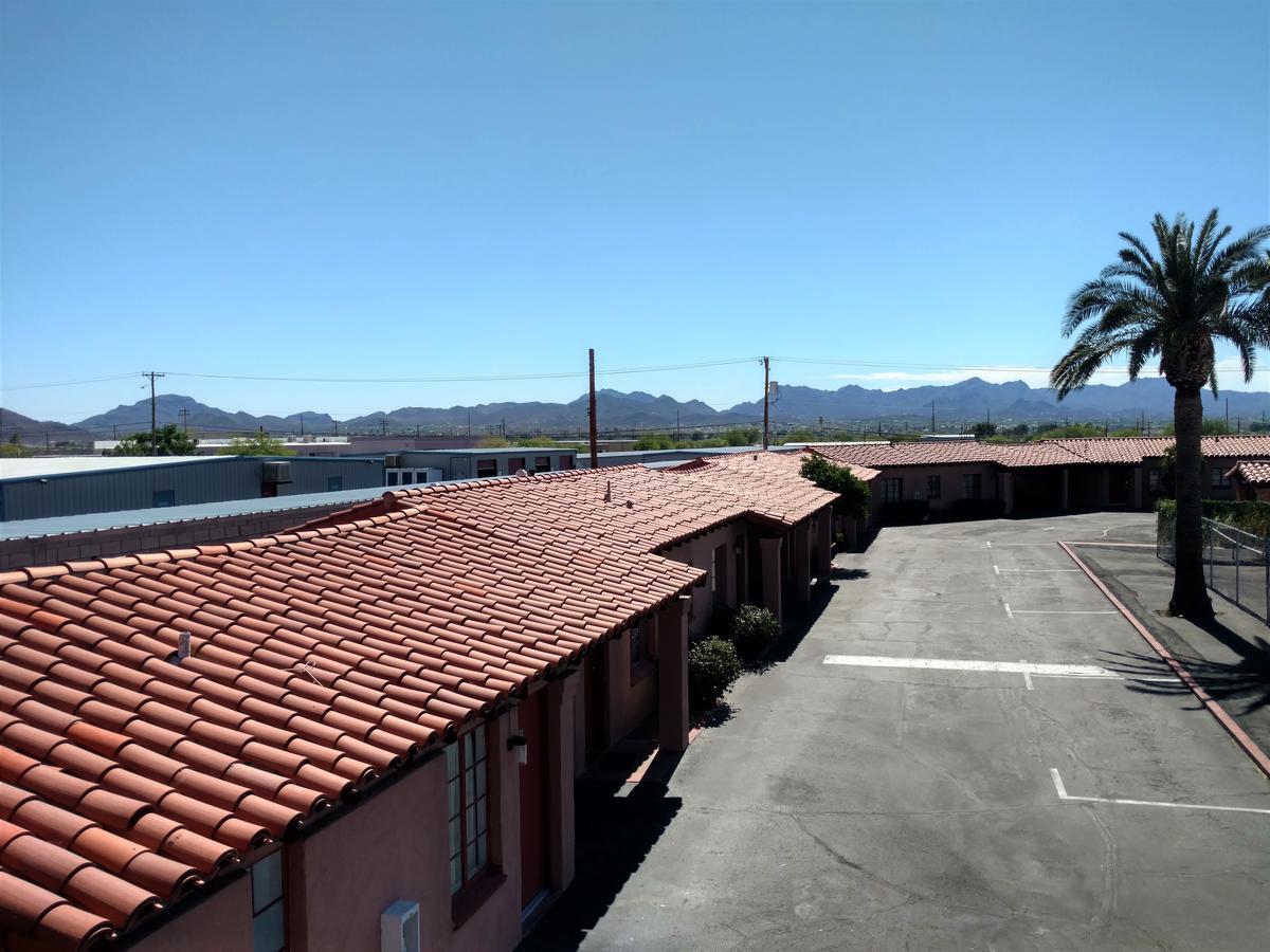 Highland Tower Motel ツーソン エクステリア 写真